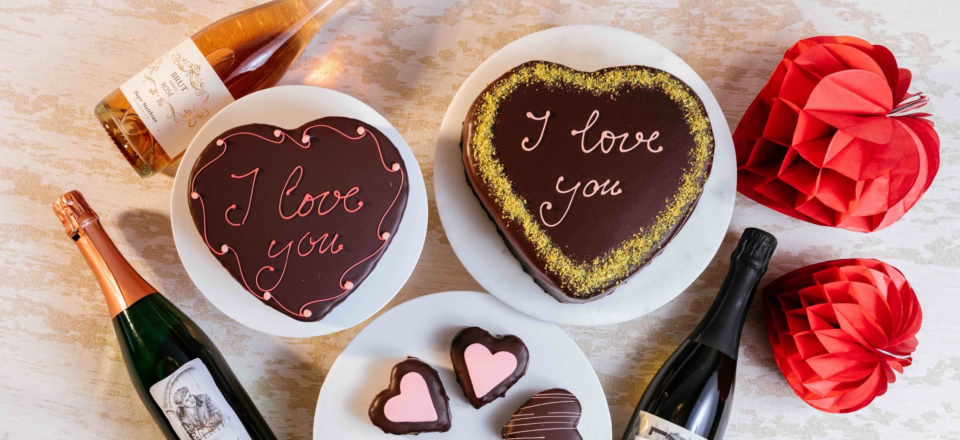 Heart_Cakes_Landing_Page_e4b189f9-79b5-4e82-bf34-824a08b7eecb.jpg