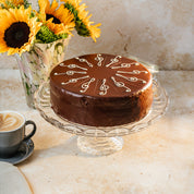 Kipferl's Mozart Torte with flowers and coffee